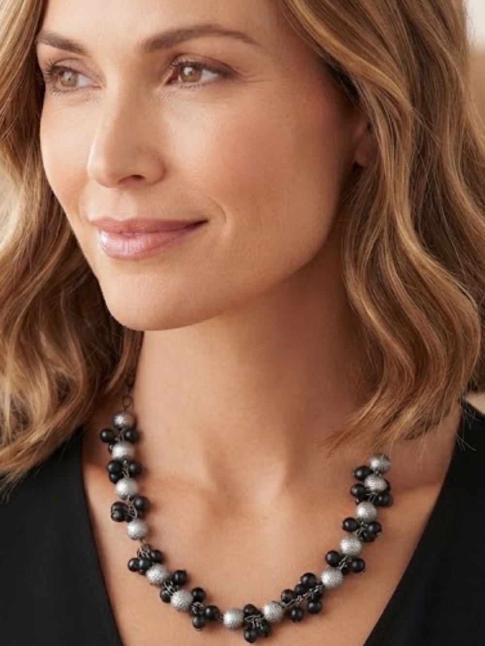 Fashion Jewelry Silver and Black Cluster Bead Necklace